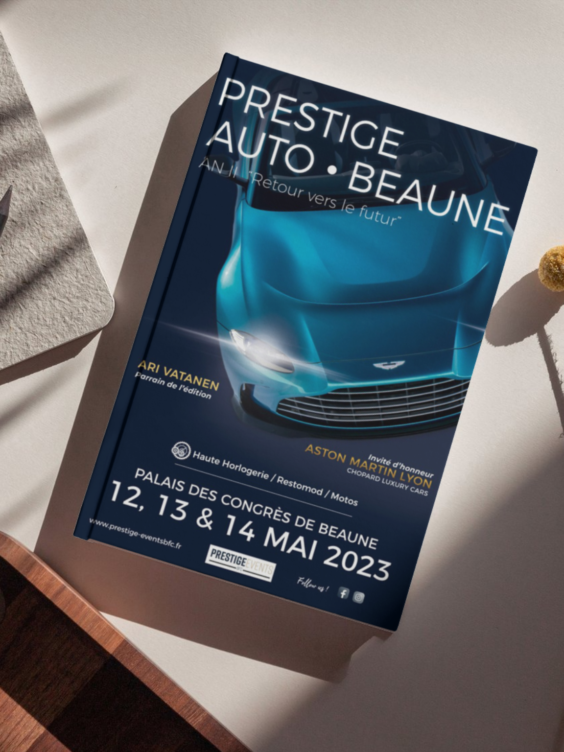 Photo du magazine du salon automobile 2024